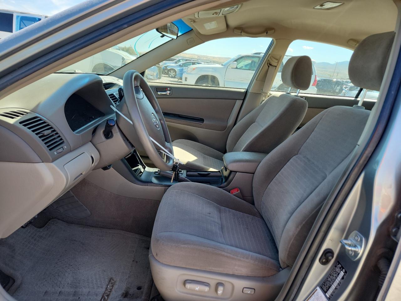 2006 Toyota Camry Le VIN: JTDBE30K963054126 Lot: 80920315