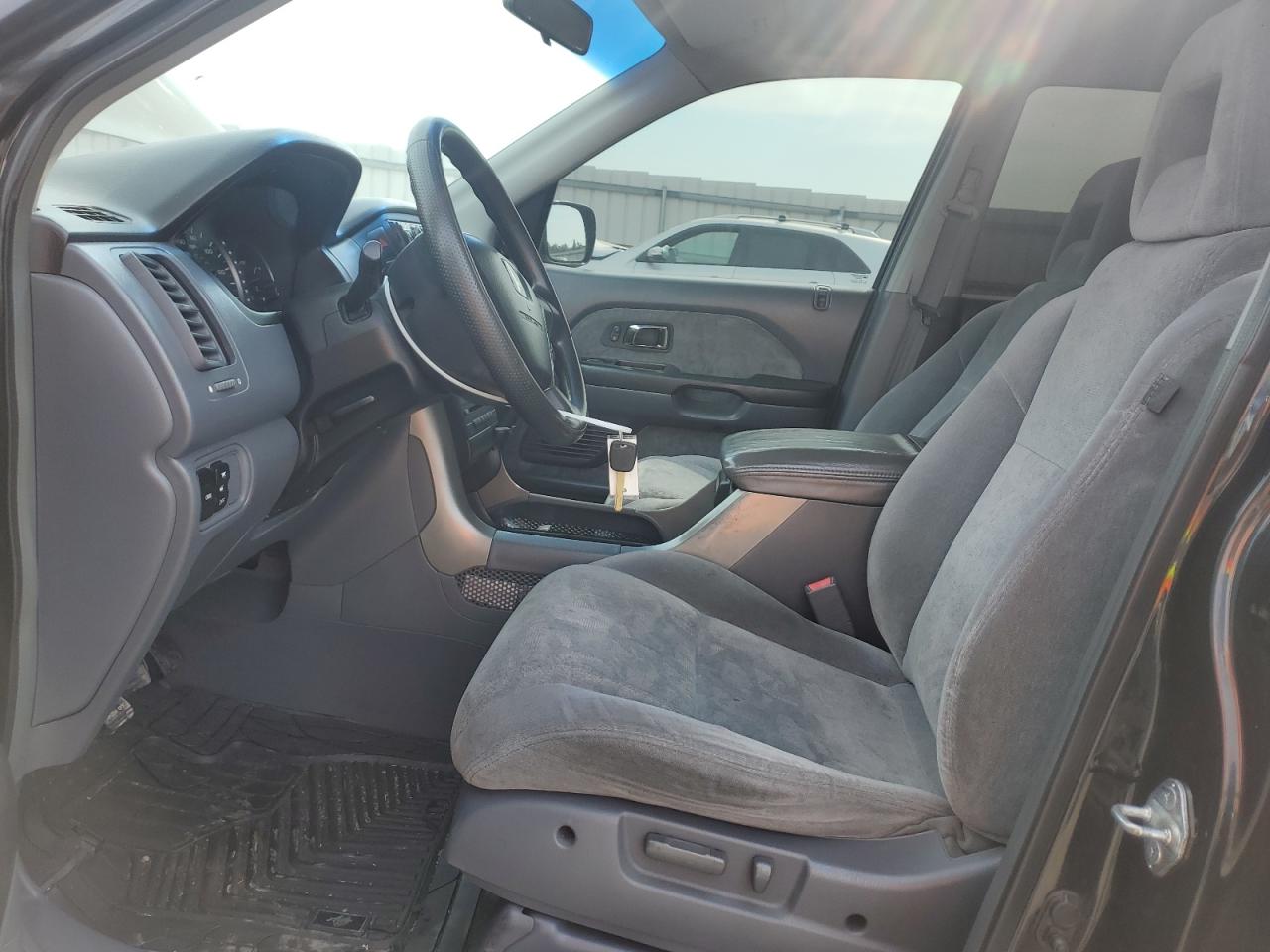 2005 Honda Pilot Ex VIN: 5FNYF18425B056058 Lot: 82055345