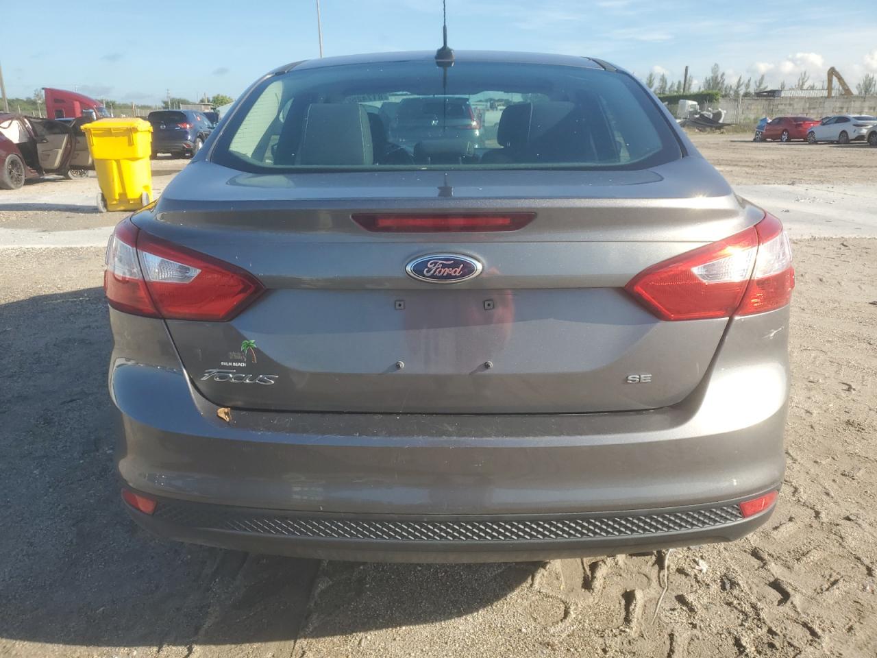 2014 Ford Focus Se VIN: 1FADP3F28EL261833 Lot: 81742525