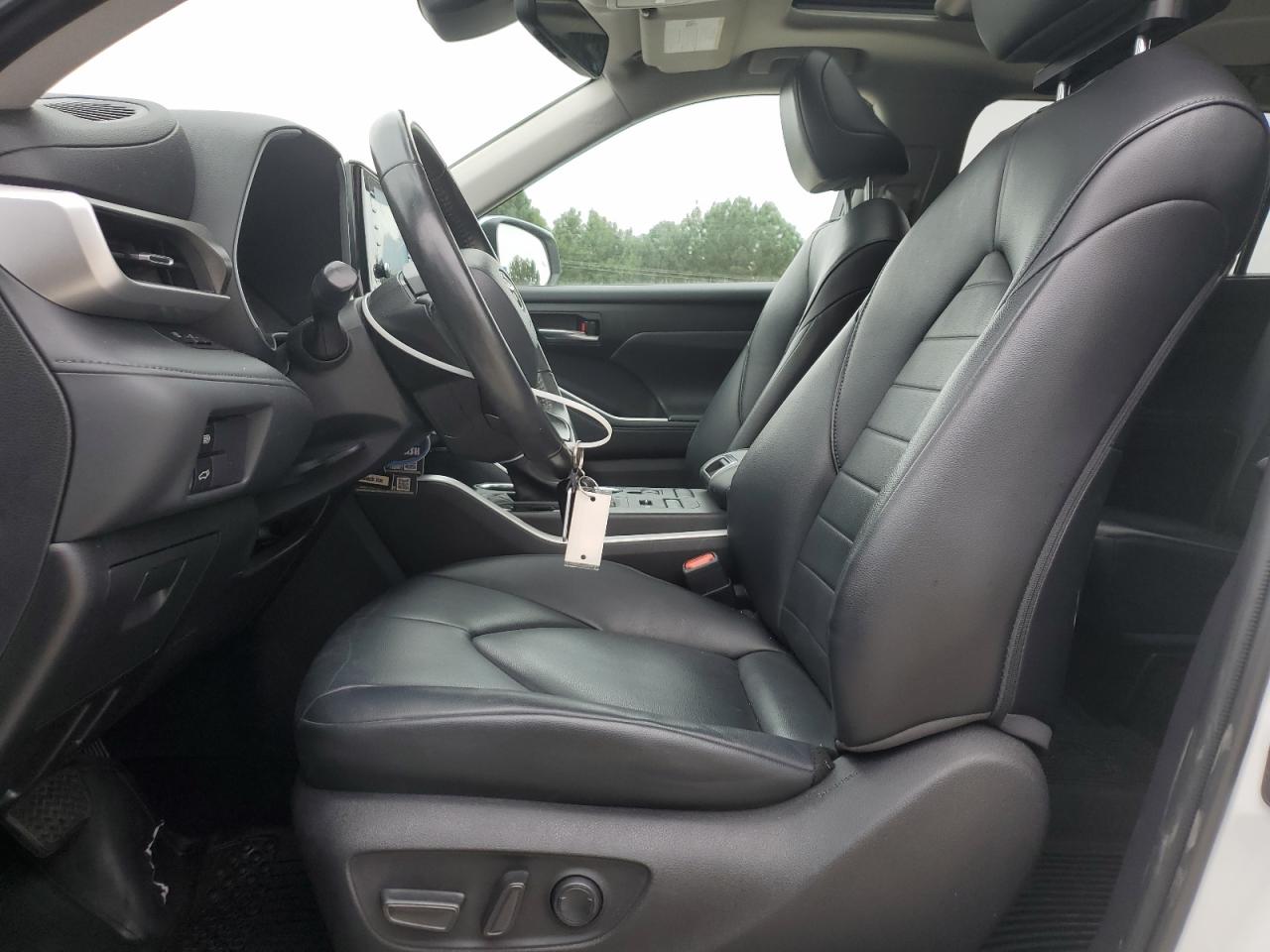 2022 Toyota Highlander Xle VIN: 5TDGZRBH3NS588699 Lot: 83970065