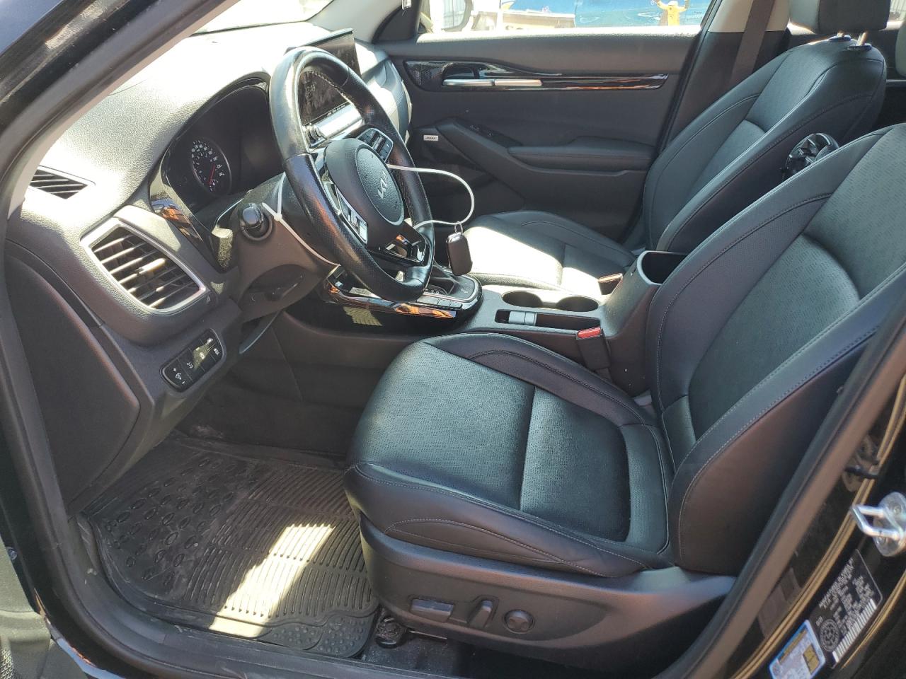 2022 Kia Seltos Sx VIN: KNDETCA25N7287980 Lot: 70936655