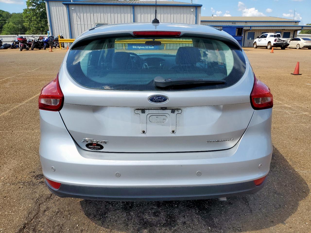 2018 Ford Focus Titanium VIN: 1FADP3N28JL233140 Lot: 84275095