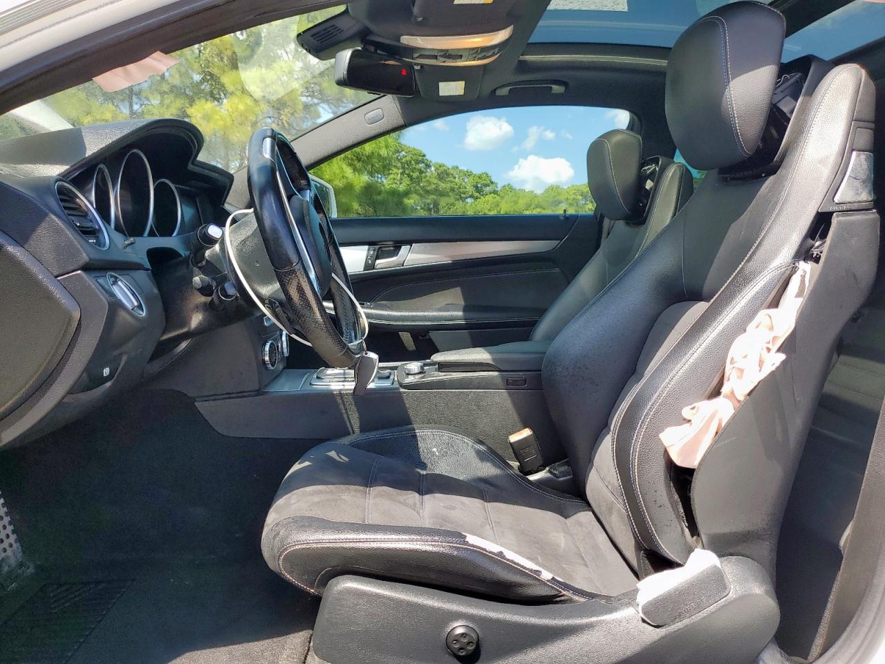 2015 Mercedes-Benz C 350 VIN: WDDGJ5HB2FG385145 Lot: 84258575