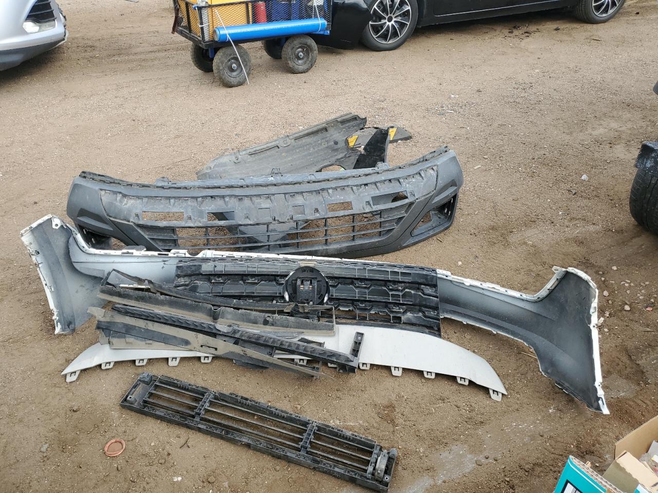 2018 Volkswagen Atlas Se VIN: 1V2LR2CA2JC550611 Lot: 83811785