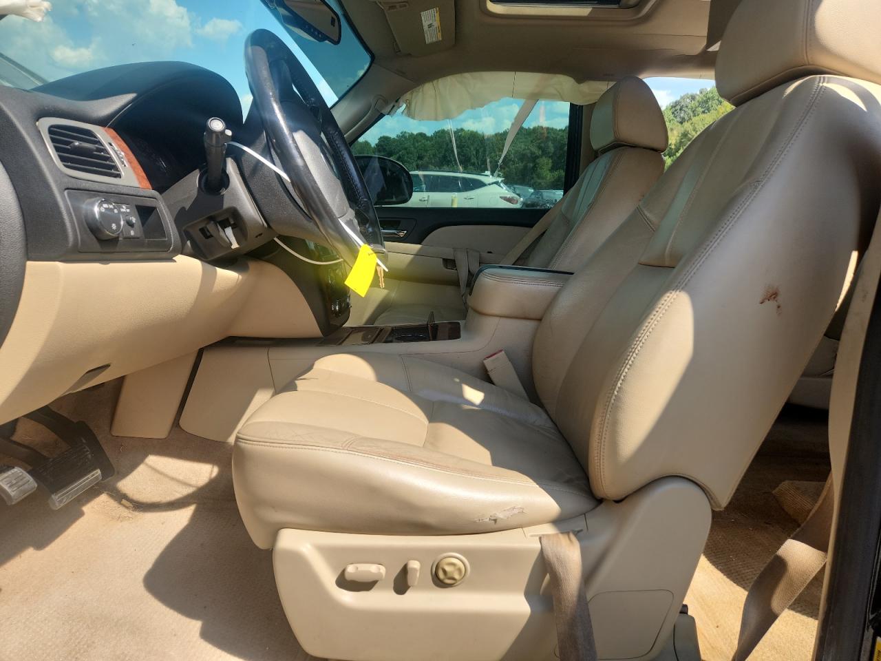 2008 Chevrolet Tahoe C1500 VIN: 1GNFC13038J202637 Lot: 80787065