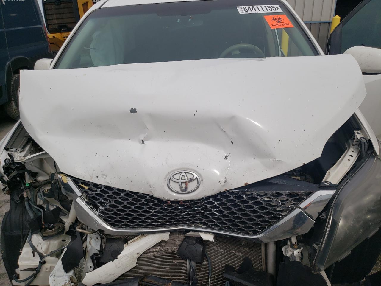 2013 Toyota Sienna Sport VIN: 5TDXK3DC0DS369975 Lot: 84411155