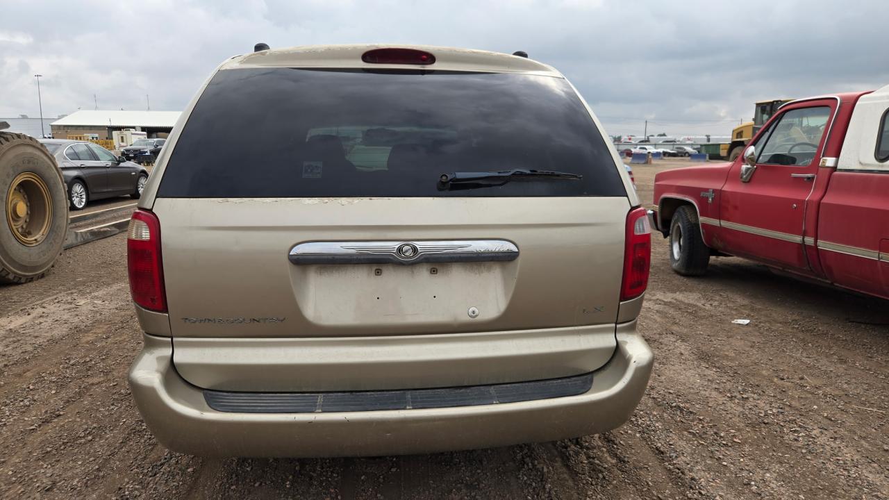 2003 Chrysler Town & Country Lx VIN: 2C4GP44363R310654 Lot: 70458235