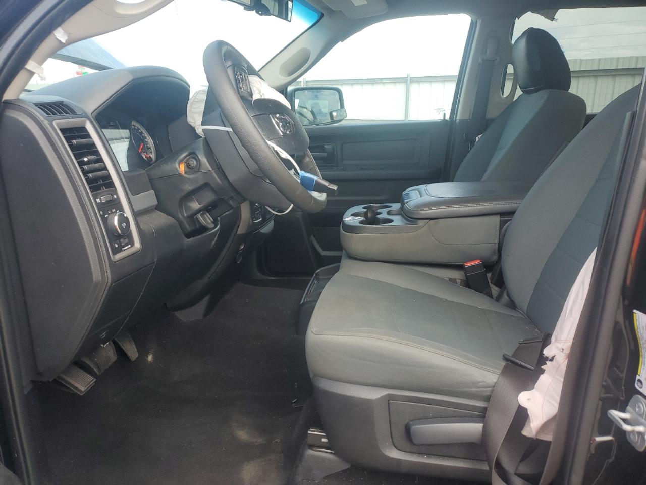 2018 Ram 1500 St VIN: 3C6RR7KG6JG203396 Lot: 80721885