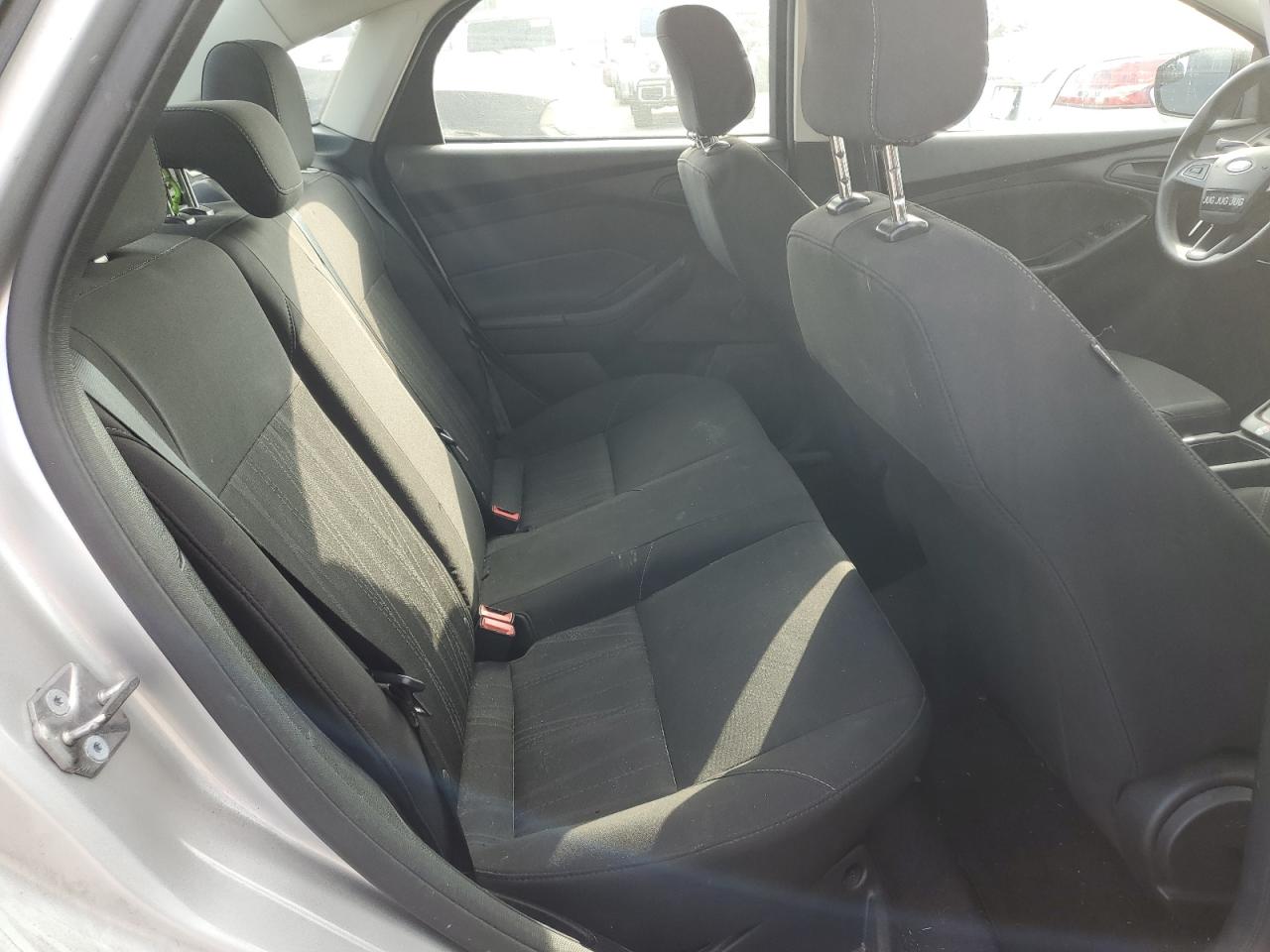 2017 Ford Focus S VIN: 1FADP3E21HL263932 Lot: 80700175