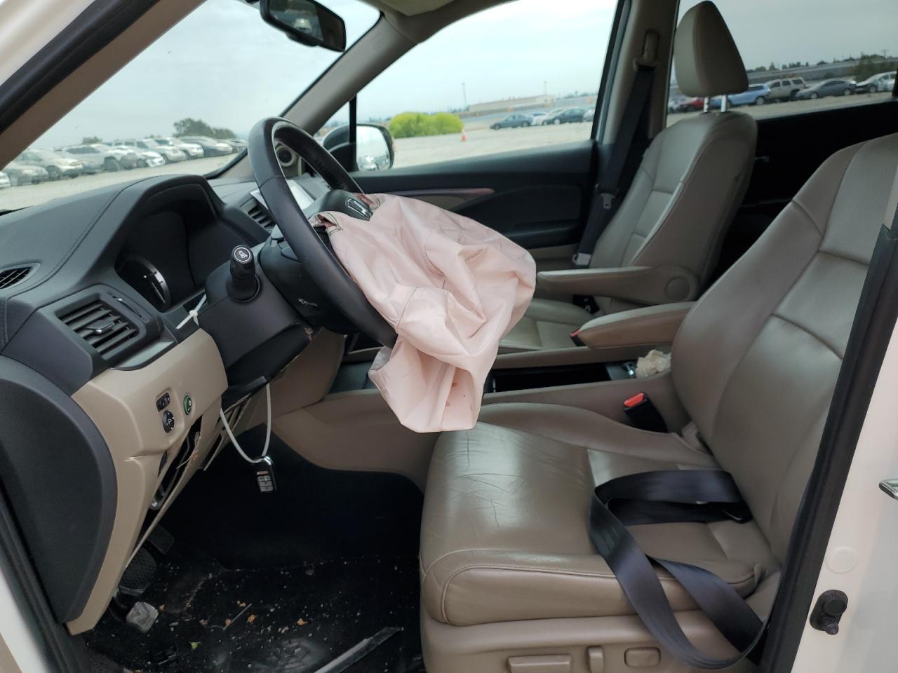 2016 Honda Pilot Exln VIN: 5FNYF6H70GB124190 Lot: 81165395