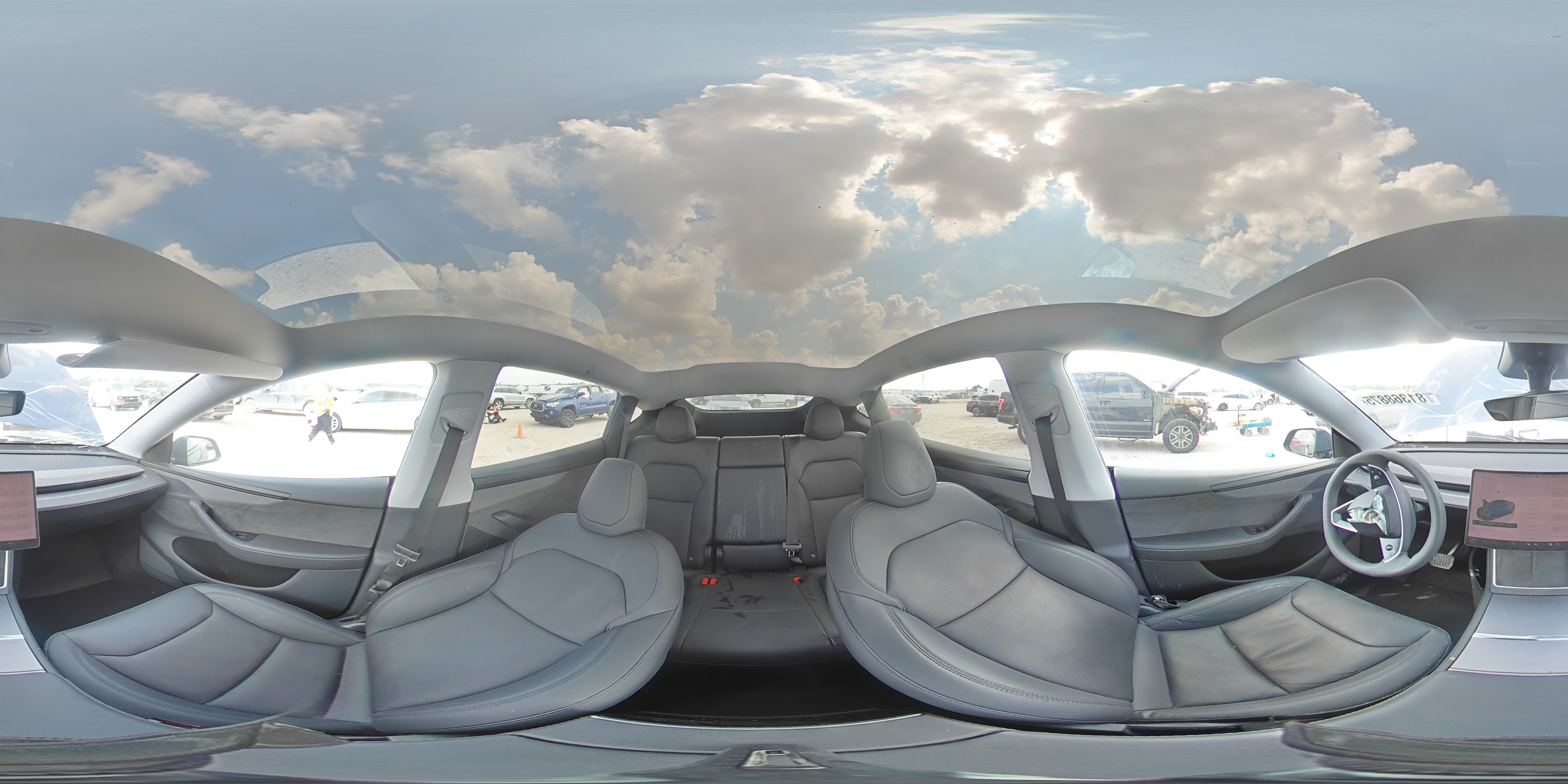 2026 Tesla Model Y VIN: 7SAYGDEE1TA407101 Lot: 81368875