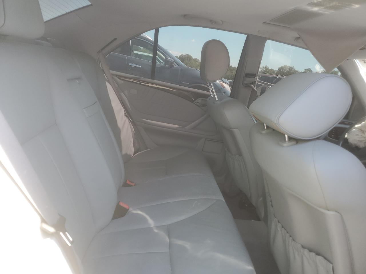 2001 Mercedes-Benz E 430 VIN: WDBJF70J61B188595 Lot: 72010935