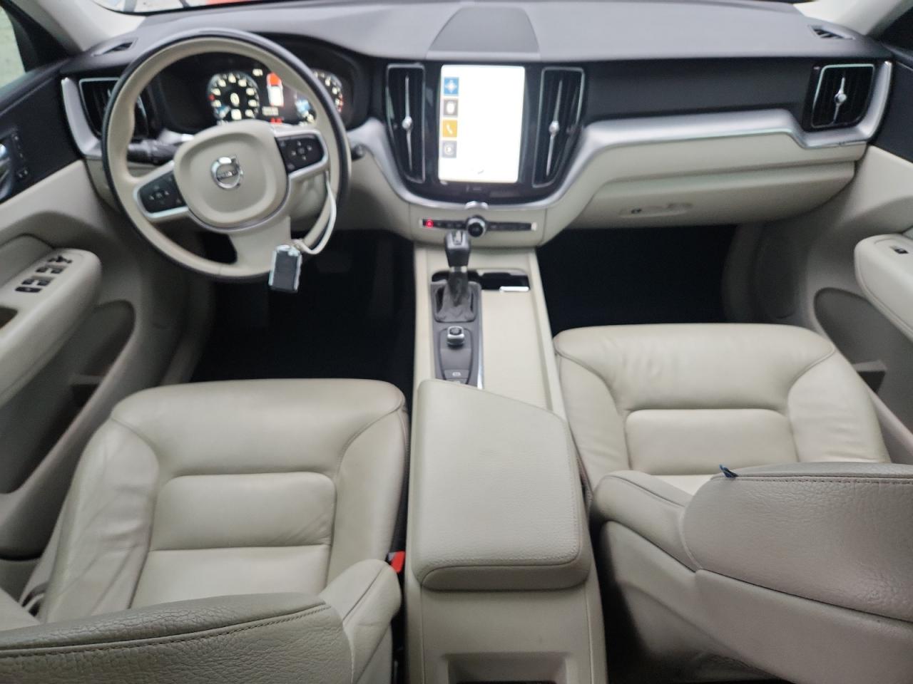 2018 Volvo Xc60 T5 VIN: LYV102RK3JB074067 Lot: 84595885