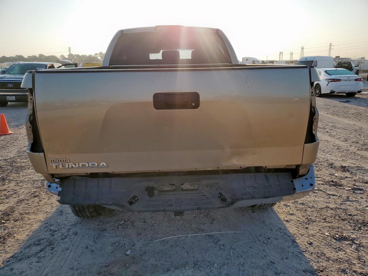 2008 Toyota Tundra Double Cab VIN: 5TFRT54168X025938 Lot: 80628385