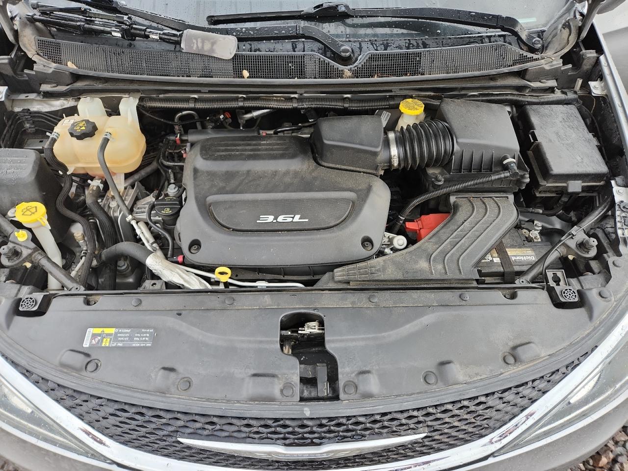 2017 Chrysler Pacifica Touring L VIN: 2C4RC1BG4HR578800 Lot: 81279515