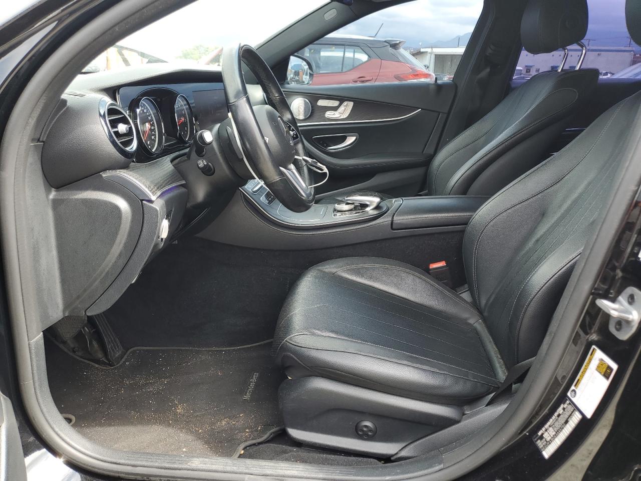2019 Mercedes-Benz E 300 VIN: WDDZF4JB0KA645750 Lot: 81036255
