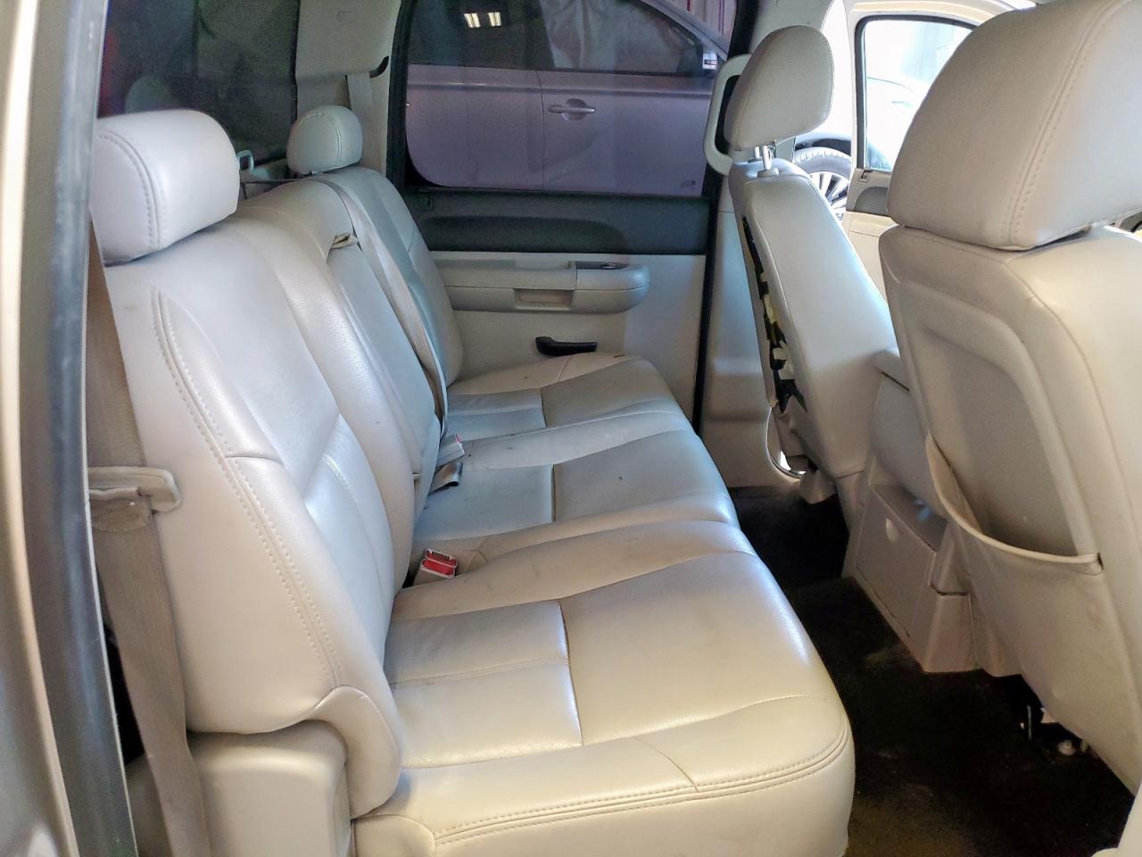 2011 Chevrolet Silverado C1500 Lt VIN: 3GCPCSE07BG403854 Lot: 80082875