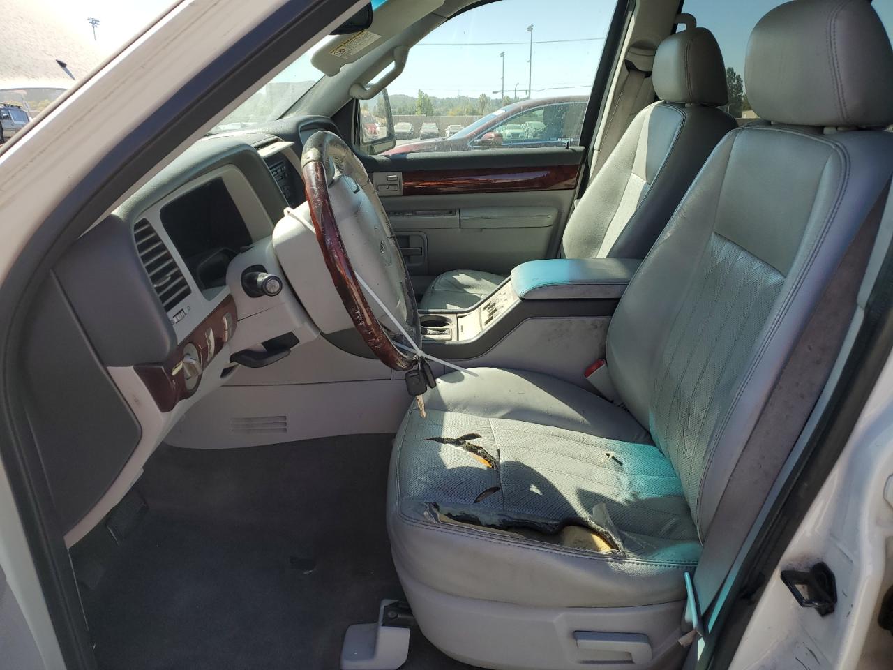 2004 Lincoln Aviator VIN: 5LMEU68H44ZJ19705 Lot: 70982975