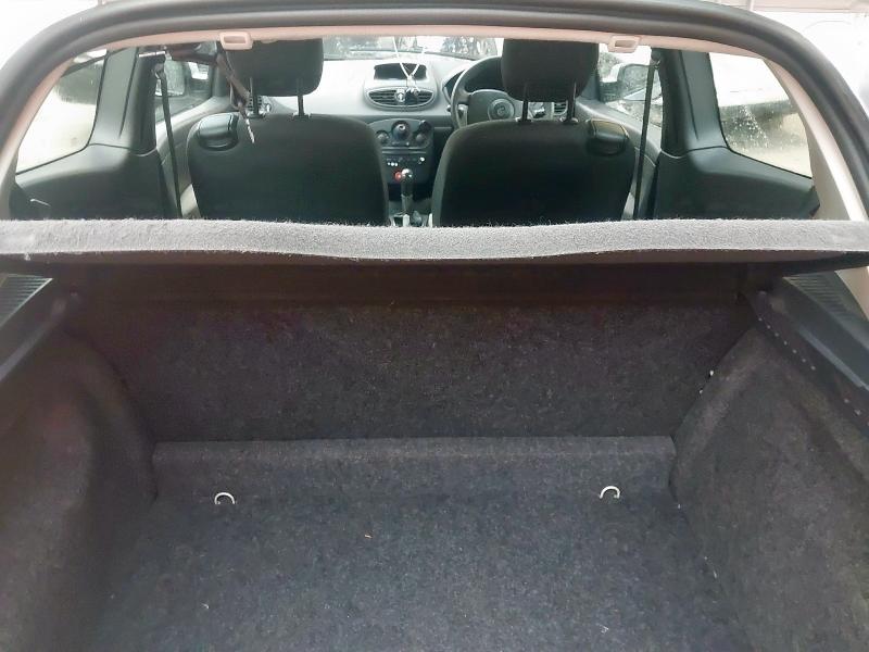 2011 RENAULT CLIO BIZU