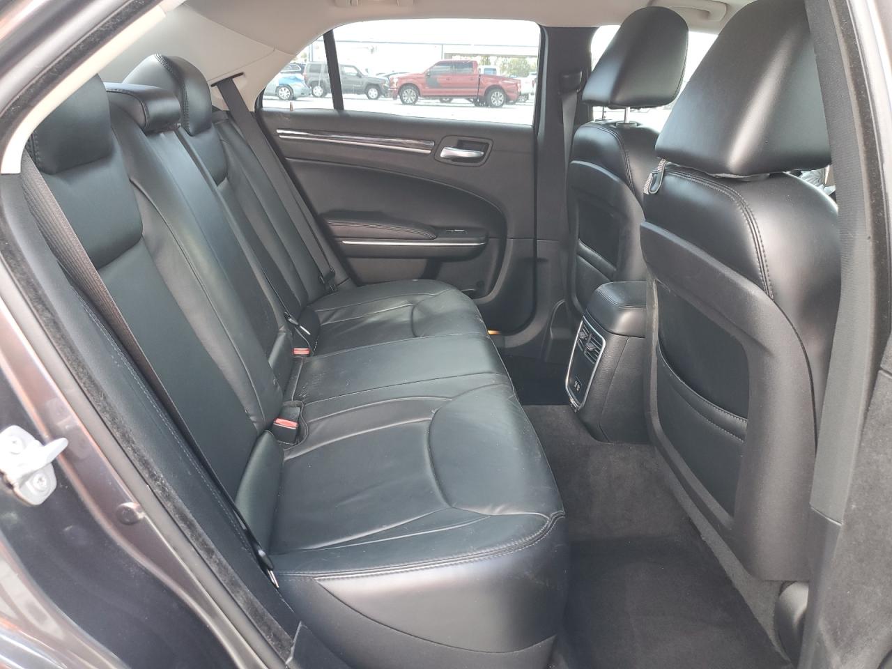 2016 Chrysler 300 Limited VIN: 2C3CCAAG1GH147511 Lot: 80960635