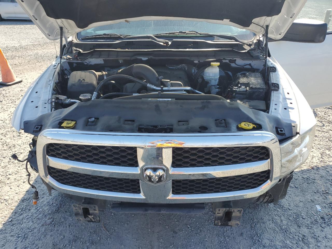 2018 Ram 1500 St VIN: 3C6JR6DT9JG129537 Lot: 81621365