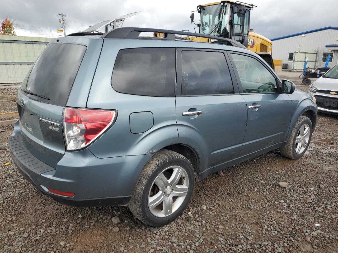 SUBARU FORESTER 2010 JF2SH6CC5AH782083 Photo 3