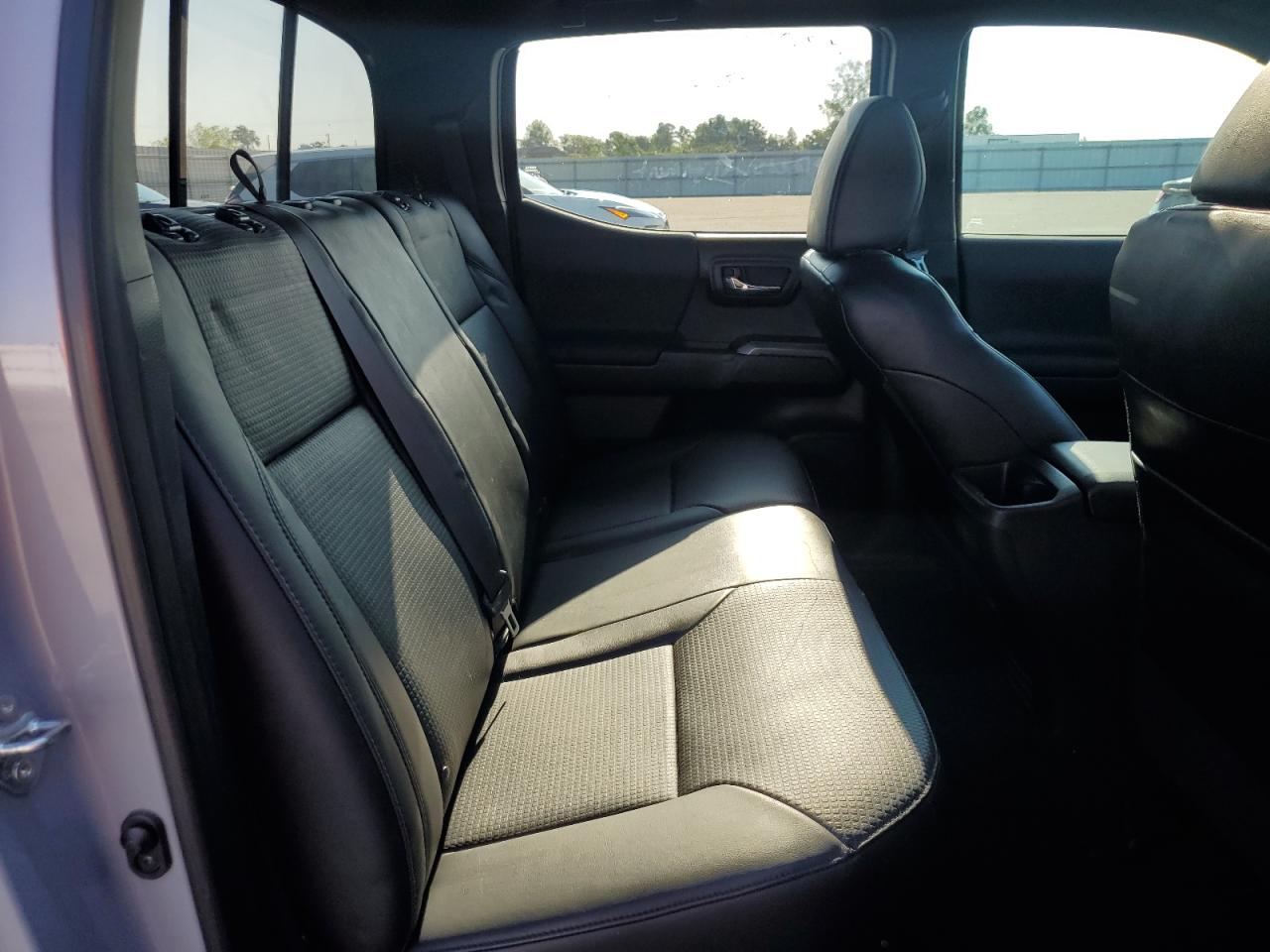 2021 Toyota Tacoma Double Cab VIN: 5TFDZ5BN4MX056775 Lot: 70674325