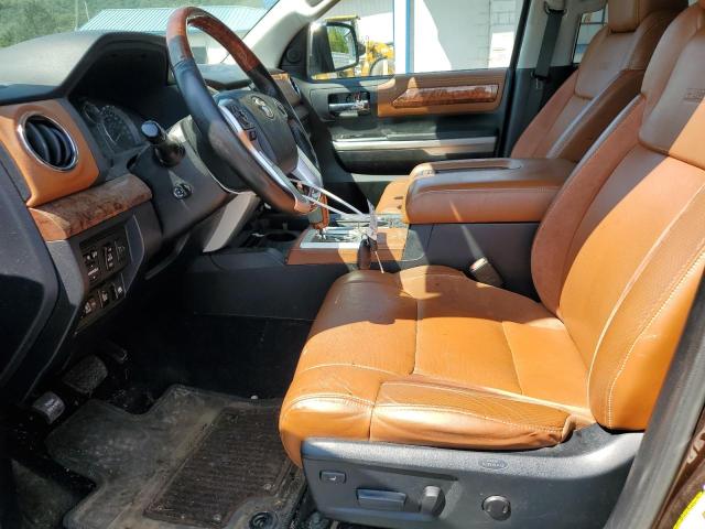 Пикапы TOYOTA TUNDRA 2017 Коричневый