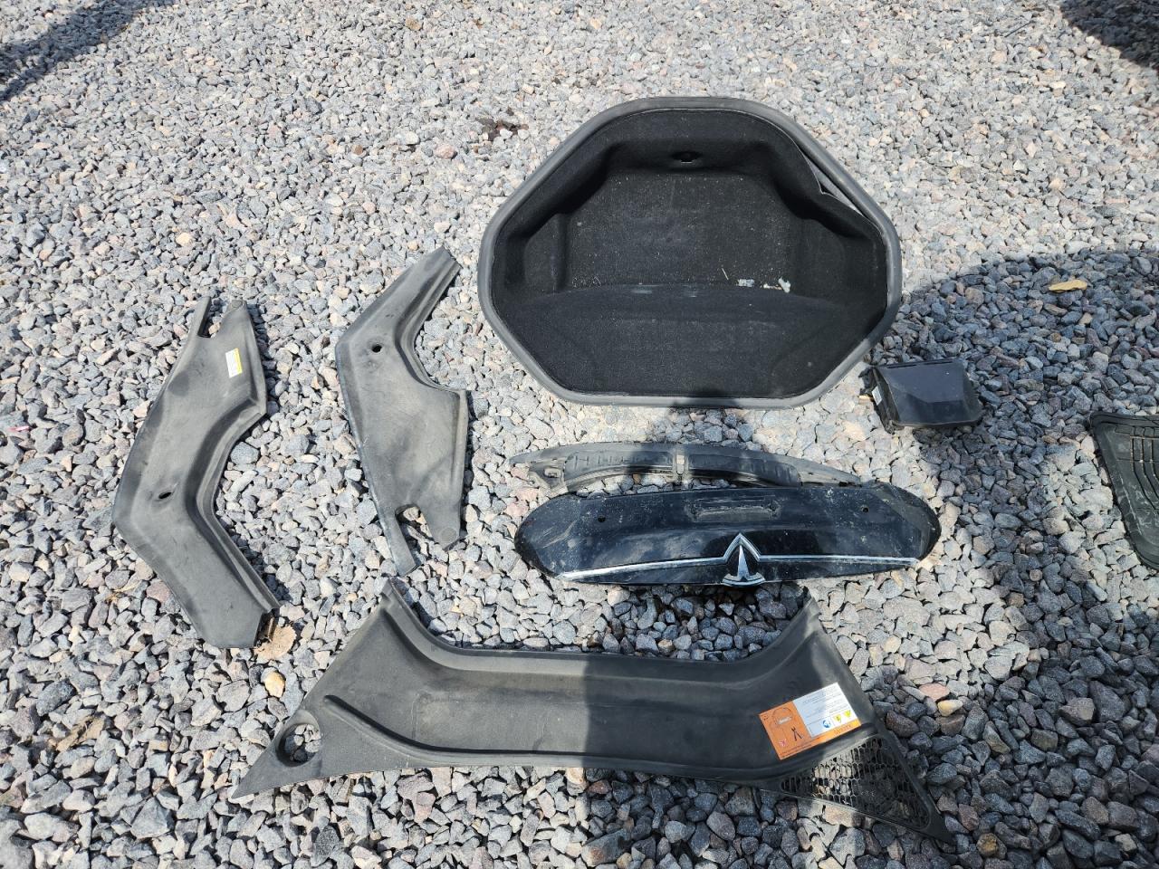 2016 Tesla Model S VIN: 5YJSA1E22GF122263 Lot: 84033855