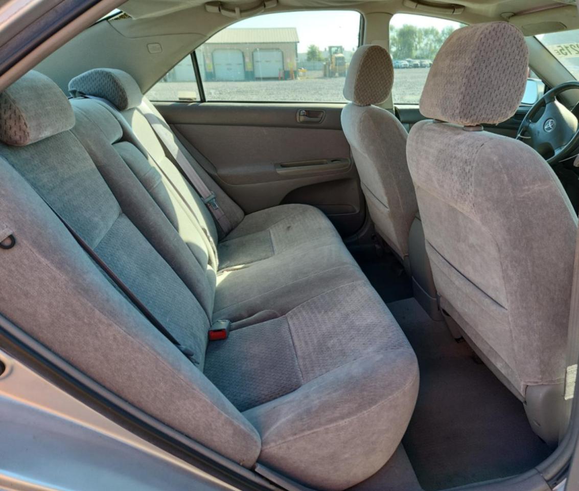 2002 Toyota Camry Le VIN: 4T1BE30K22U543628 Lot: 83988215