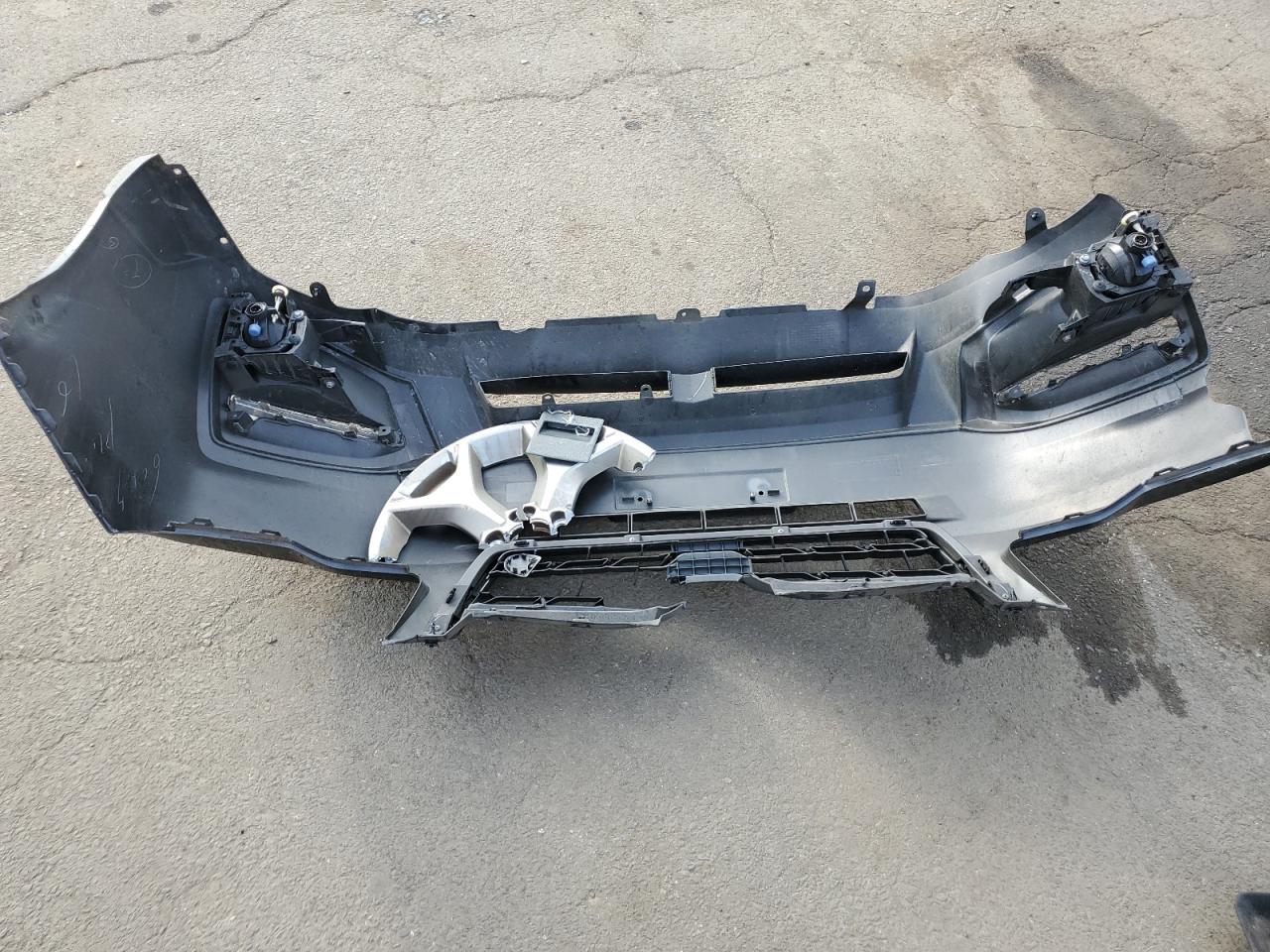 2018 Subaru Forester 2.5I Touring VIN: JF2SJAWC6JH430553 Lot: 83796935