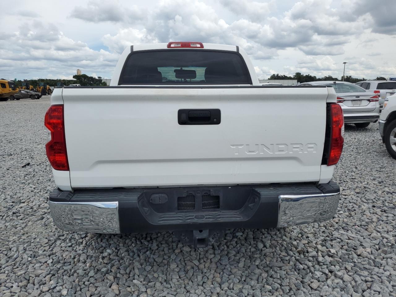 2017 Toyota Tundra Crewmax Sr5 VIN: 5TFEM5F13HX120918 Lot: 71657215