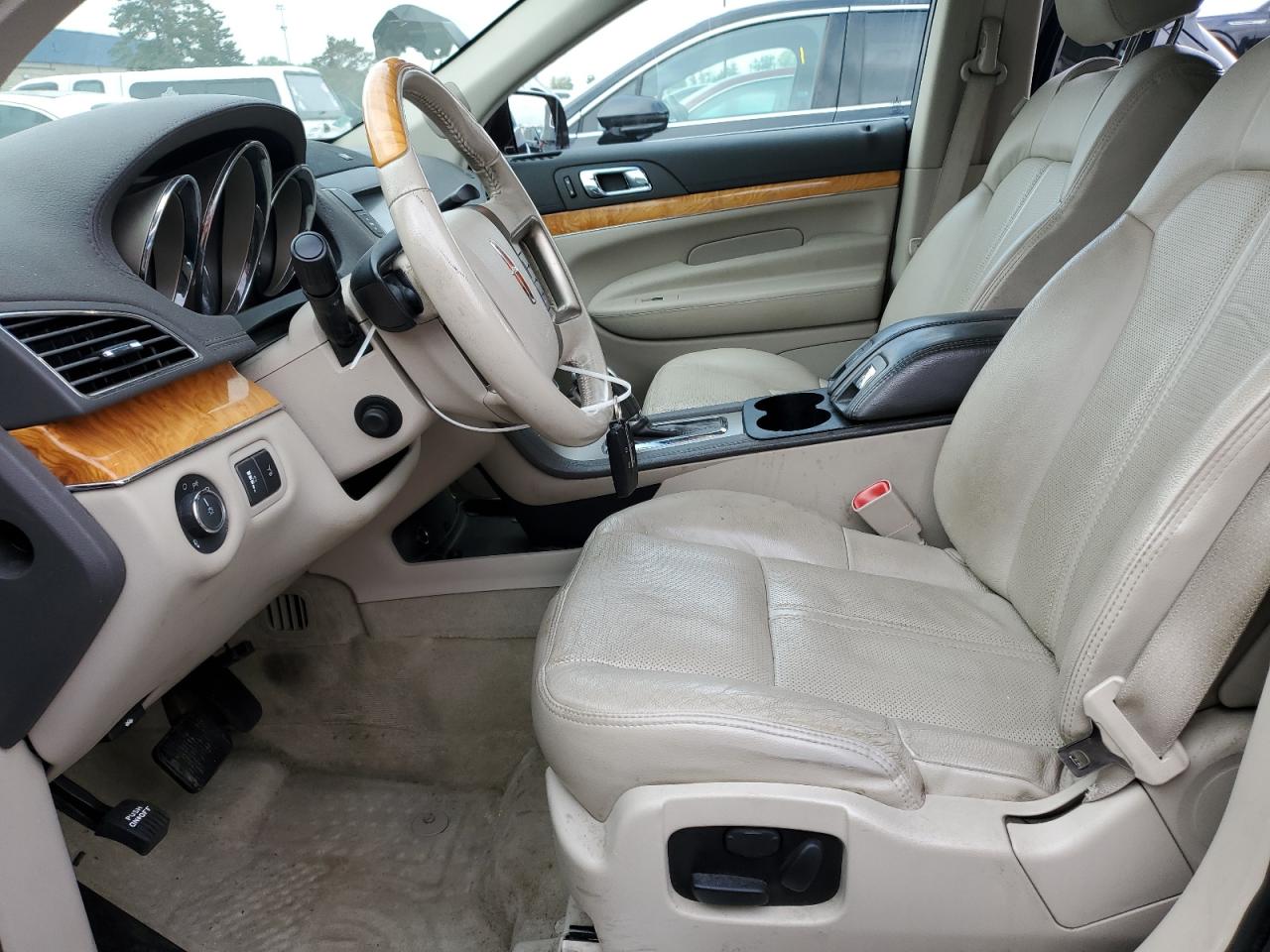 2011 Lincoln Mkt VIN: 2LMHJ5FR8BBJ54993 Lot: 83822085