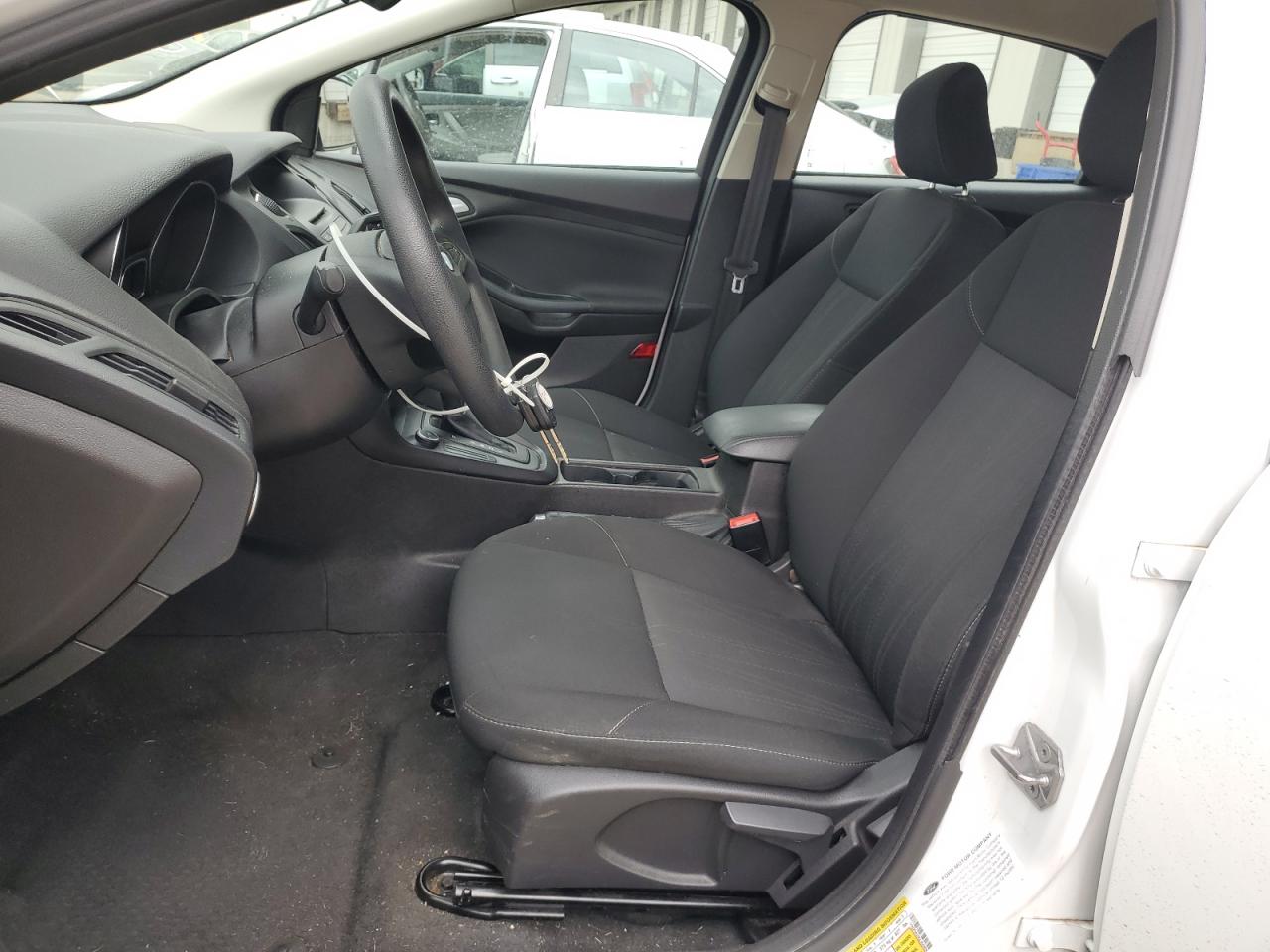 2016 Ford Focus Se VIN: 1FADP3F20GL355904 Lot: 83964665