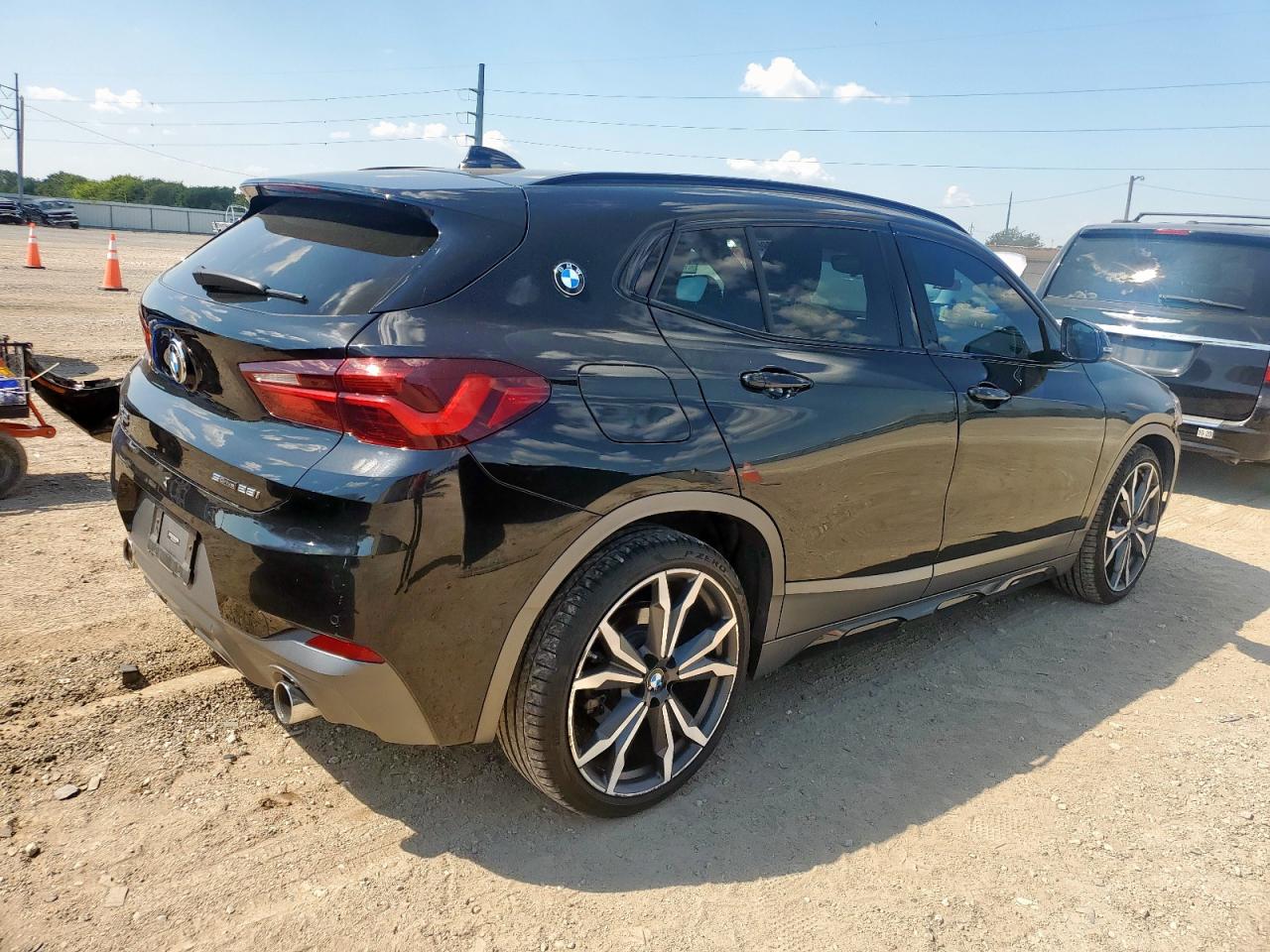 Фото: WBXYH9C09M5S36041