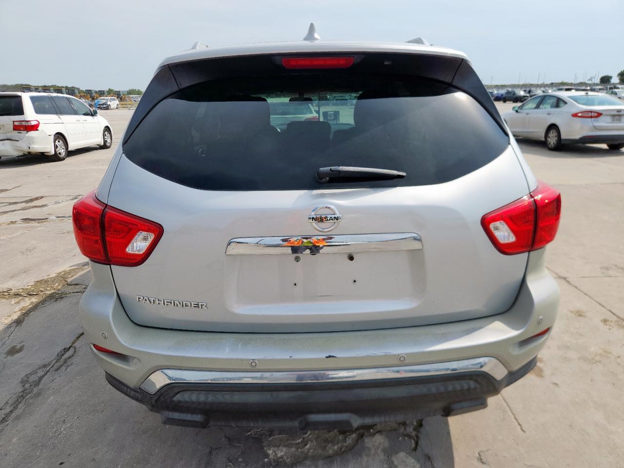 2019 Nissan Pathfinder S VIN: 5N1DR2MN8KC584511 Lot: 71975625