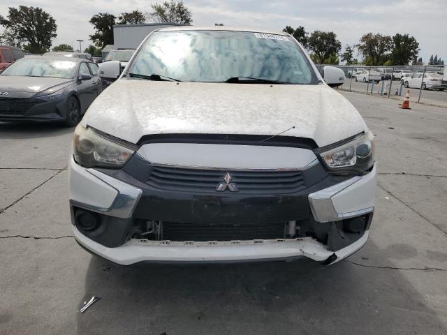  MITSUBISHI OUTLANDER 2017 Белы
