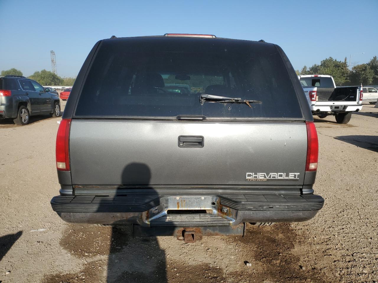 1999 Chevrolet Tahoe K1500 VIN: 1GNEK13R1XJ343041 Lot: 84004565