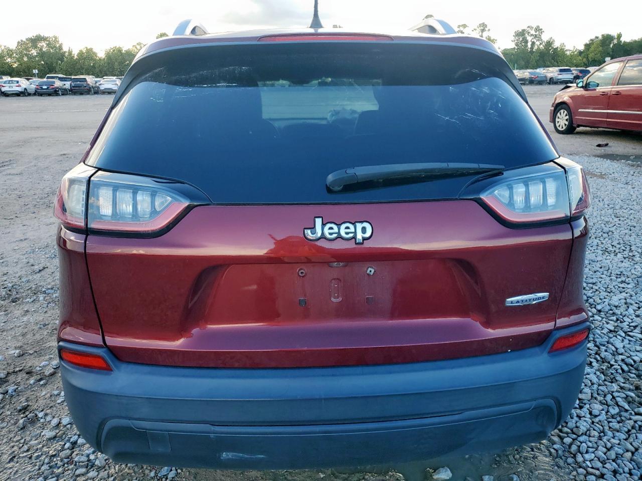 2019 Jeep Cherokee Latitude Plus VIN: 1C4PJLLB5KD176631 Lot: 81540895