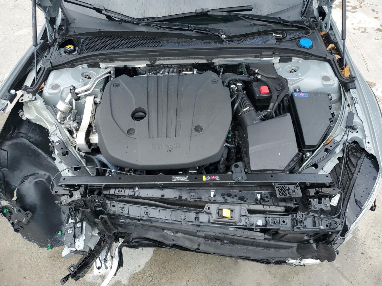 YV4L12WK4S2149787 VOLVO V60 2025 GRAY Photo 11