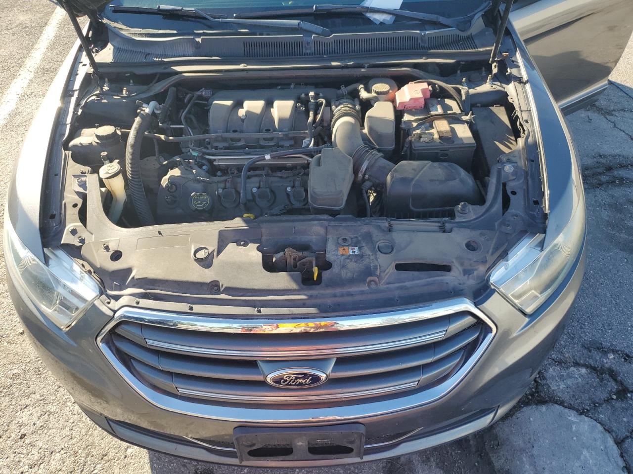 2014 Ford Taurus Limited VIN: 1FAHP2F82EG182151 Lot: 83991635