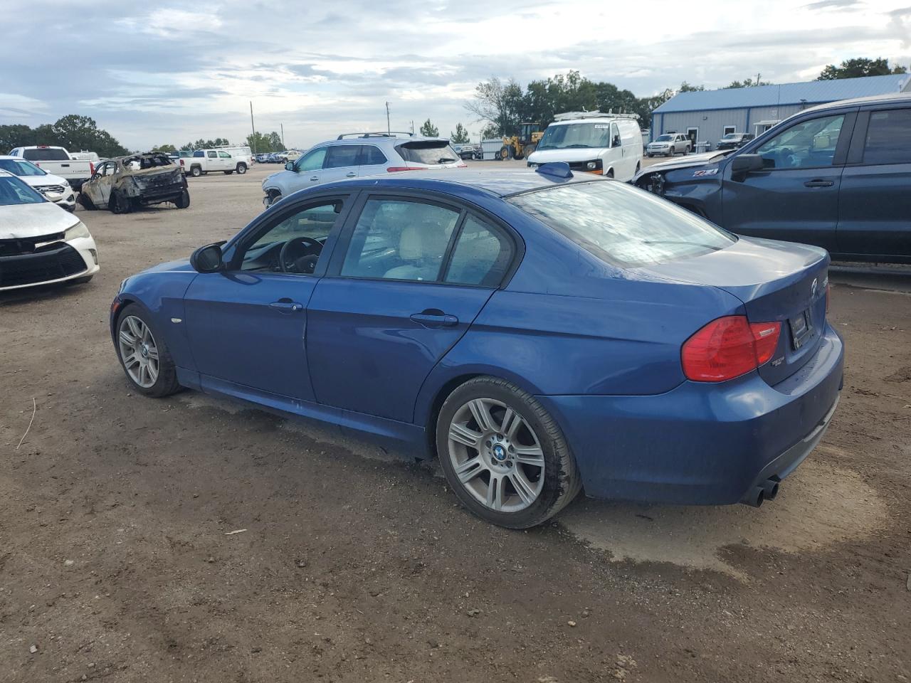 2011 BMW 328 I WBAPH7G59BNM57376 photo #3