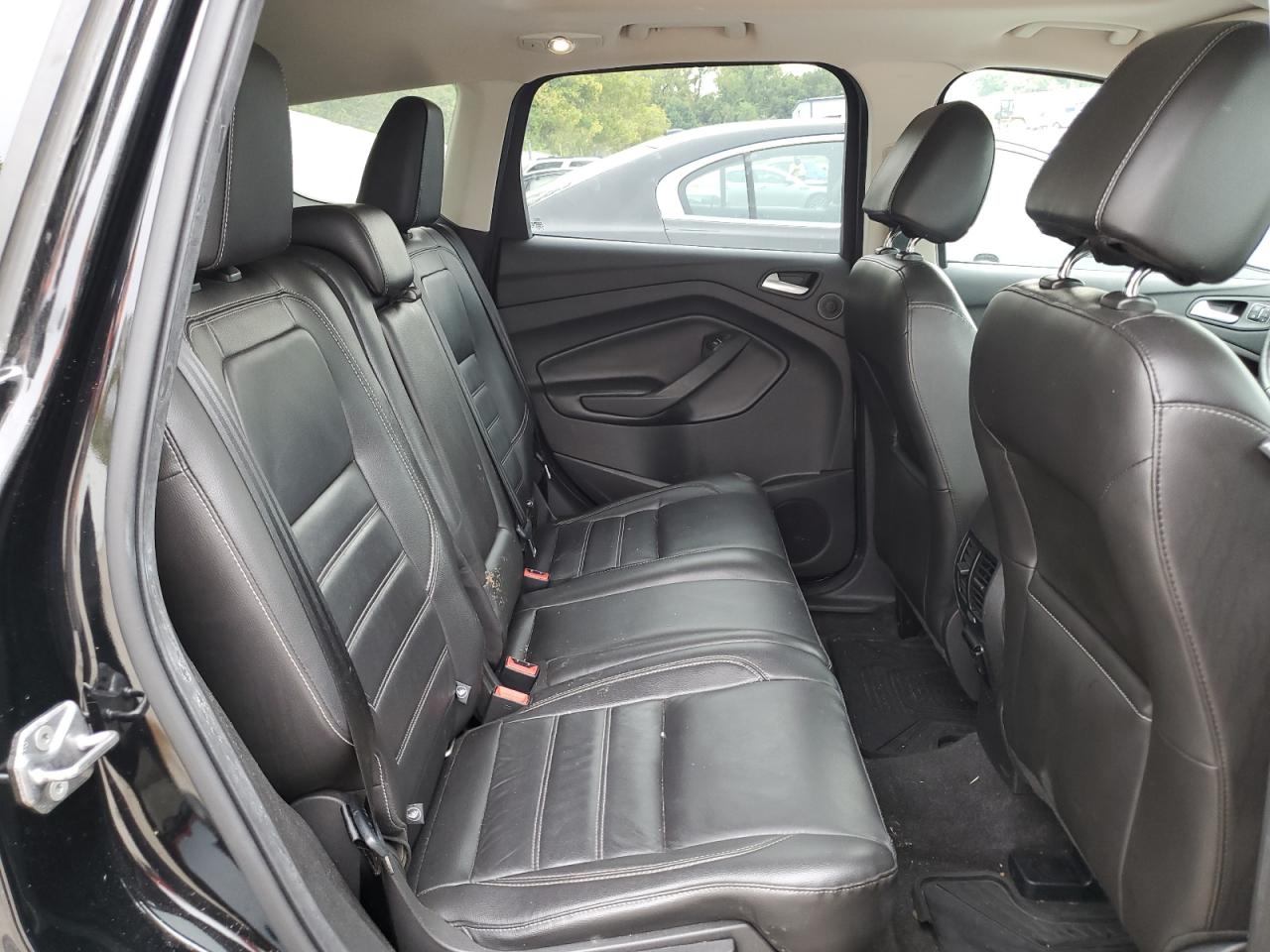 2017 Ford Escape Titanium VIN: 1FMCU9J92HUB62327 Lot: 82021855