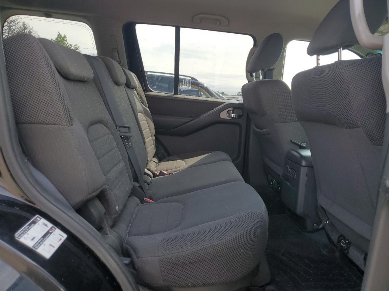 2010 Nissan Pathfinder S VIN: 5N1AR1NB9AC618990 Lot: 80012145