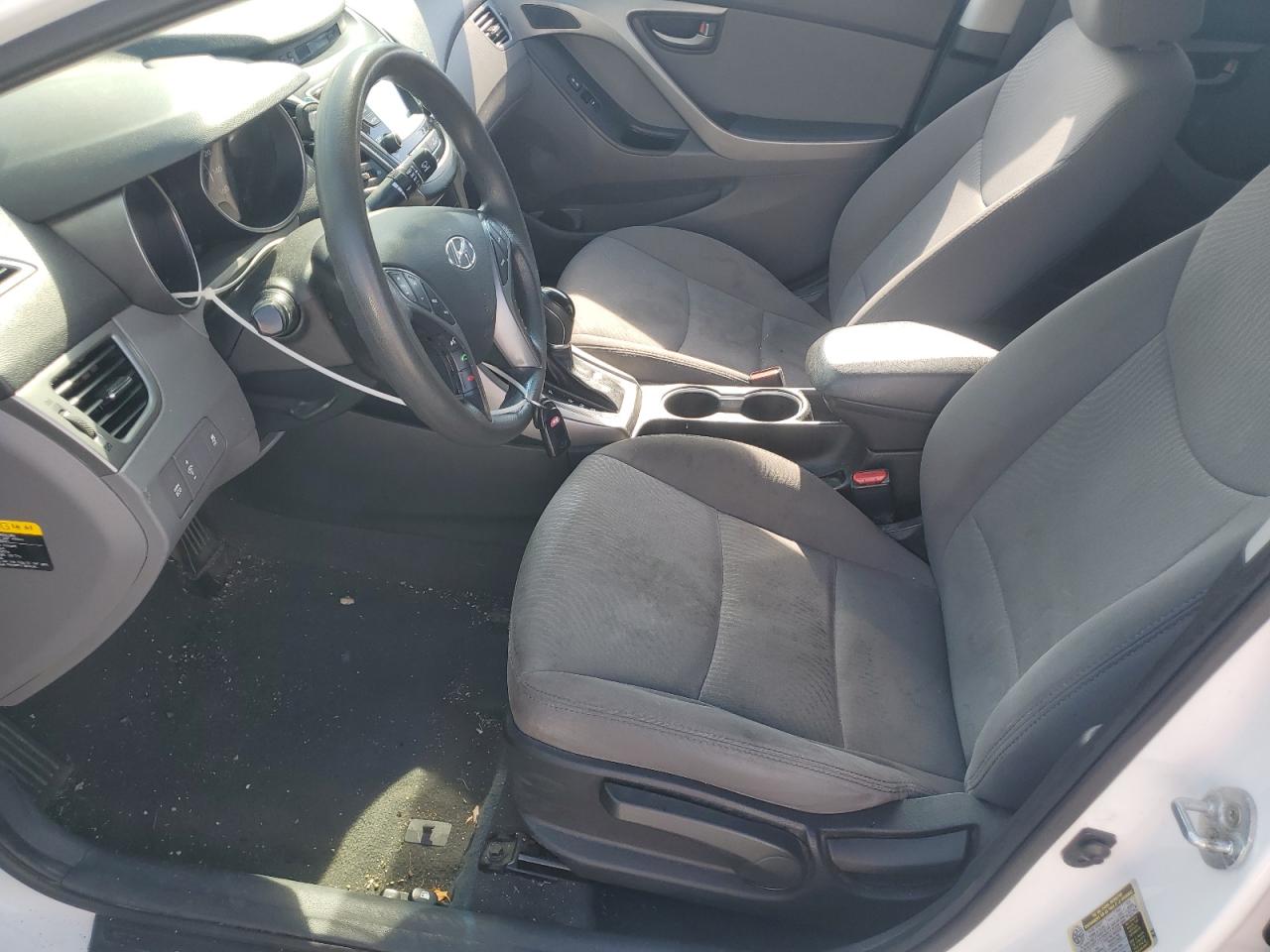 2015 Hyundai Elantra Se VIN: 5NPDH4AE2FH592878 Lot: 84425905