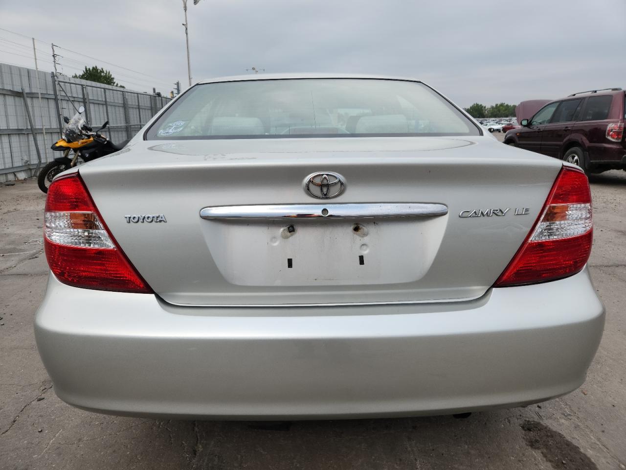 2003 Toyota Camry Le VIN: 4T1BE32K33U225256 Lot: 71355915
