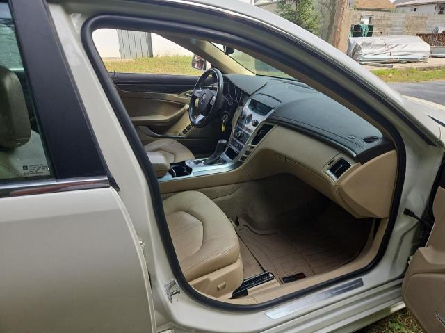 Sedans CADILLAC CTS 2013 Biały