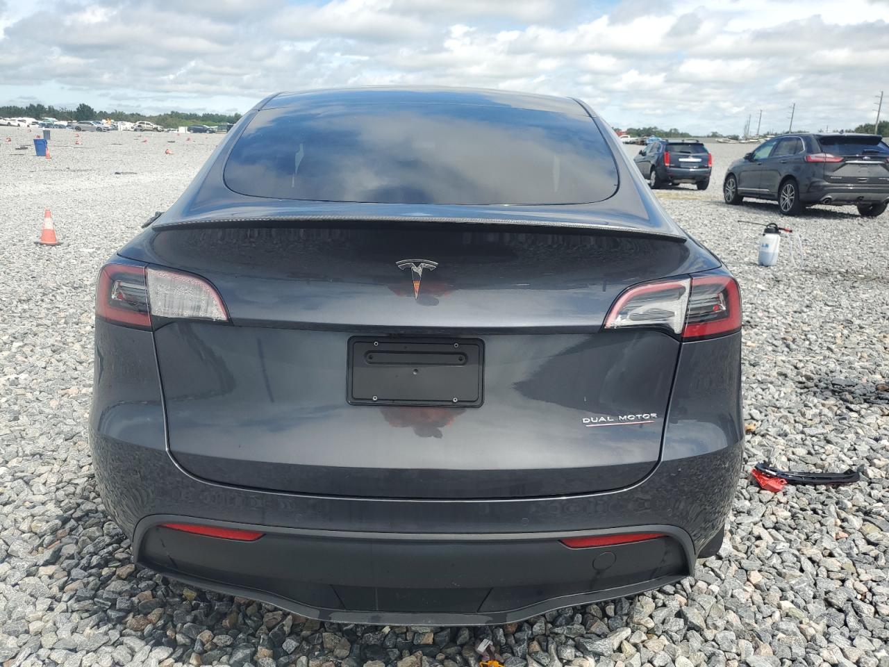 2022 Tesla Model Y VIN: 7SAYGDEF0NF392363 Lot: 80186985