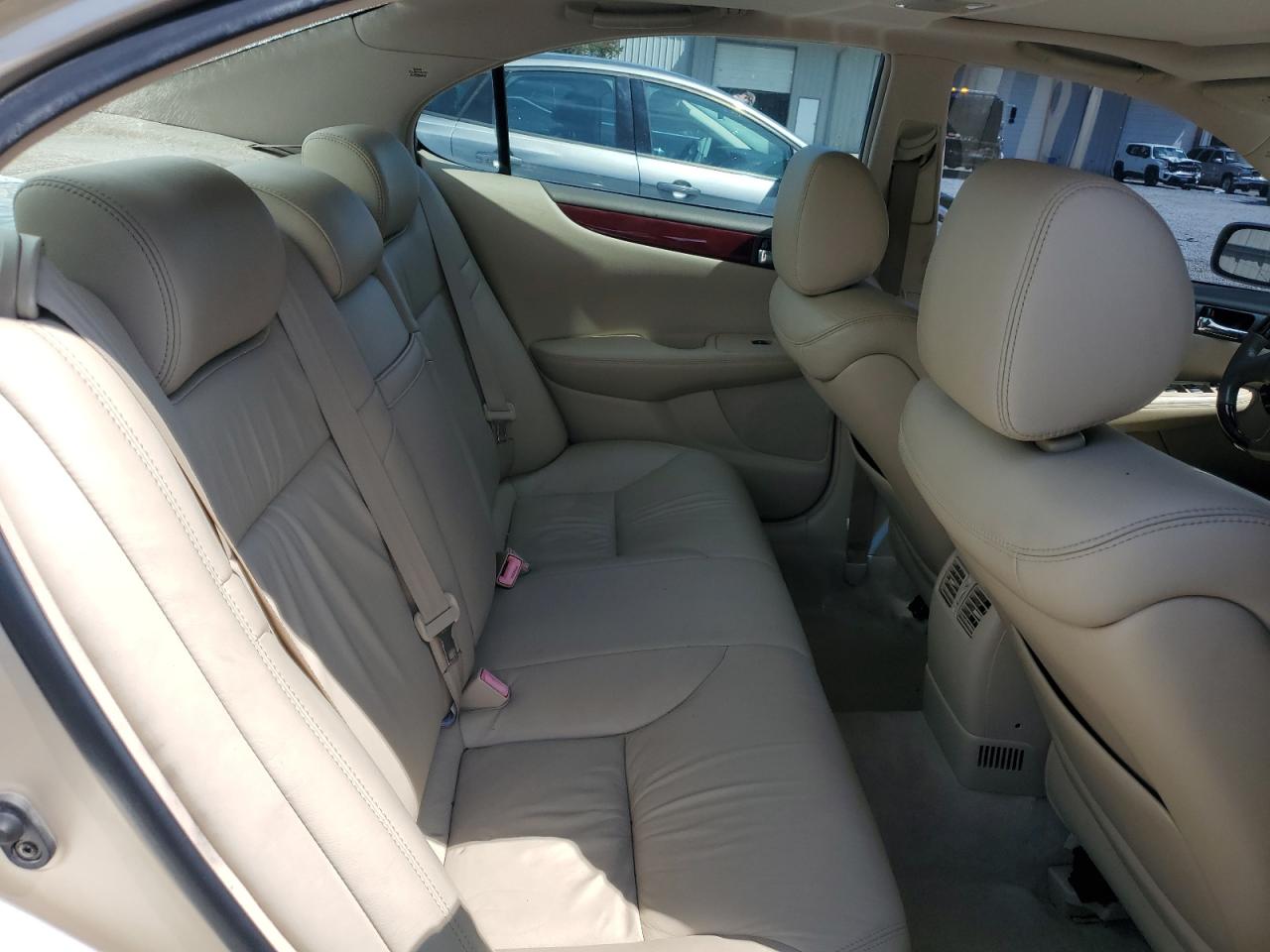 2004 Lexus Es 330 VIN: JTHBA30G445008100 Lot: 71789075