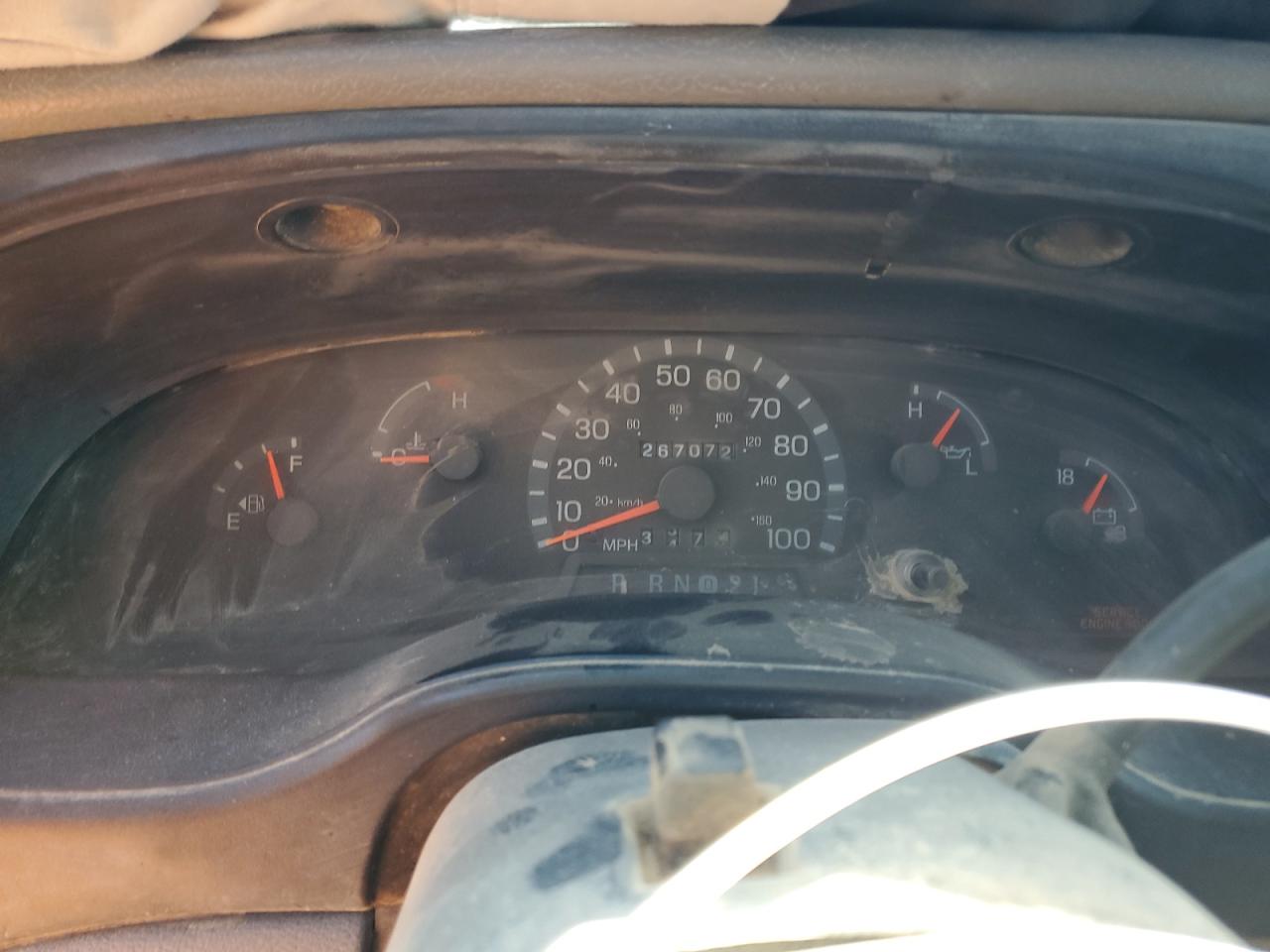 2002 Ford Econoline E250 Van VIN: 1FTNE24L82HB39000 Lot: 82122225